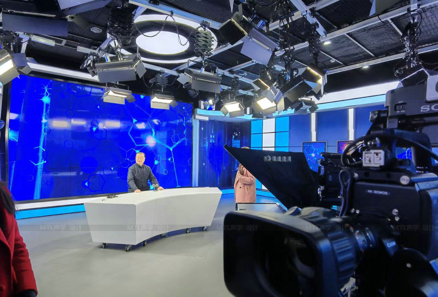 捕捉旅客的憧憬笑脸