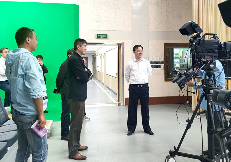 化妆1000.摇臂1300