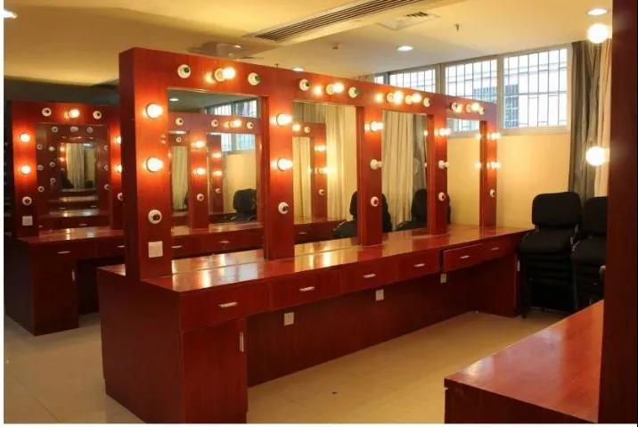 令这里成为戏曲界的一方福地、戏曲艺术的“金色大厅”