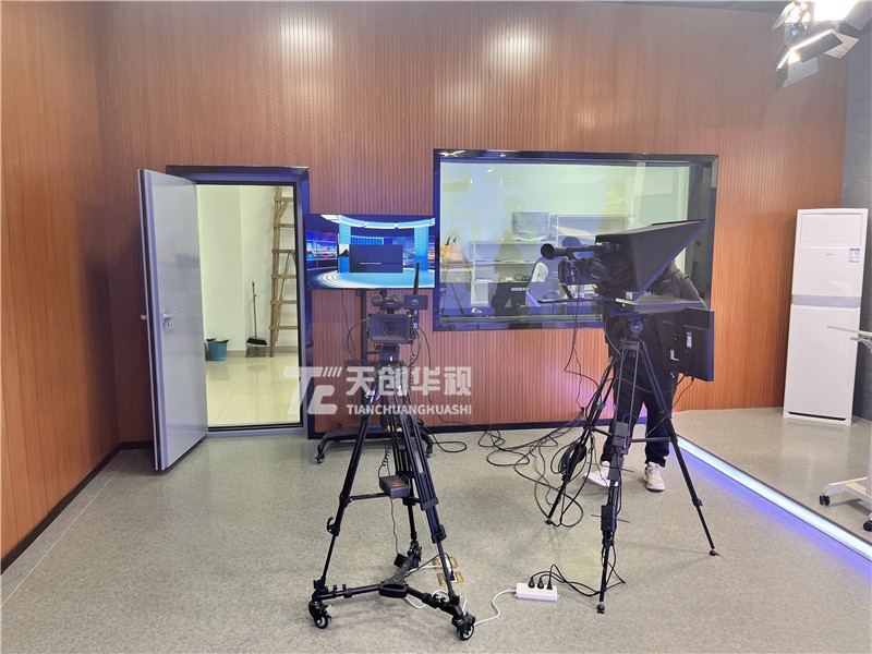 非传媒类本科毕业生可直接申请2年制课程