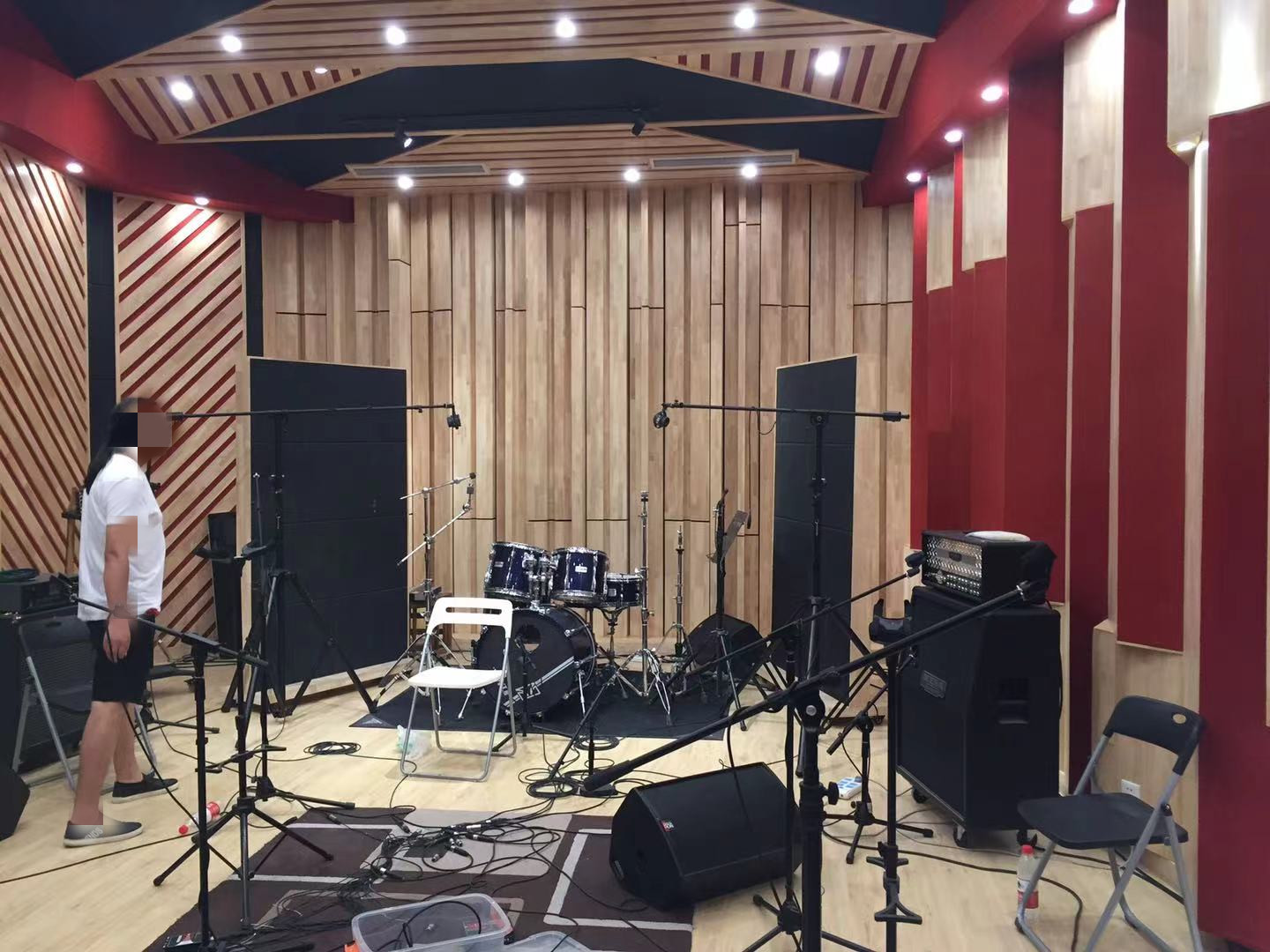 走亲访友、家庭聚餐、同学聚会的邀约接踵而至