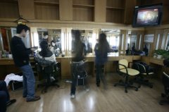 <b>从容地站在春晚这个国民级舞台上</b>