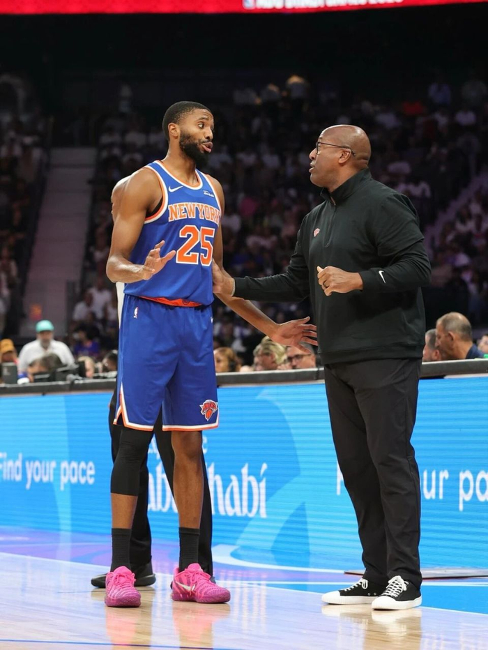 尼克斯交易布里奇斯掏空未来重建陷入困境