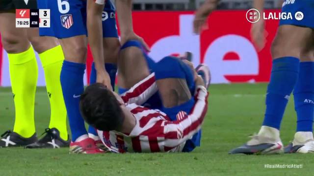 巴萨经典德比再现 皇马引援与U12赛果引热议