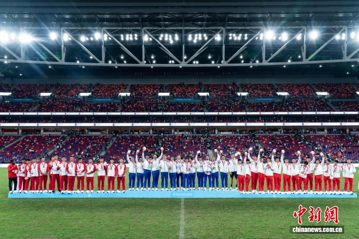 潘展乐夺金助浙江领跑 香港橄榄球队时隔12年再