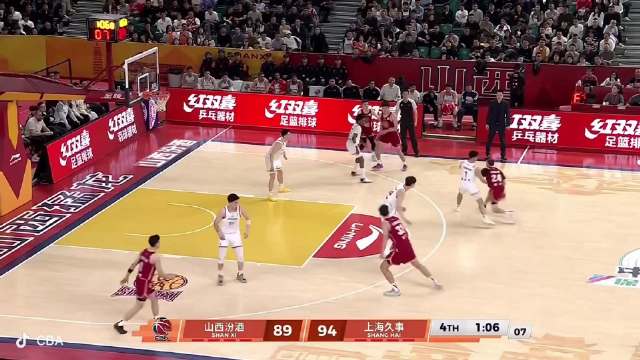 14岁2米15中国女篮新星扣篮惊艳 女版文班亚马崛