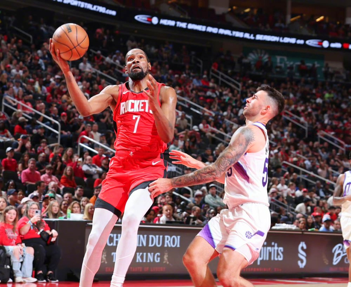 火箭森林狼瞄准湖人季后赛首轮对决