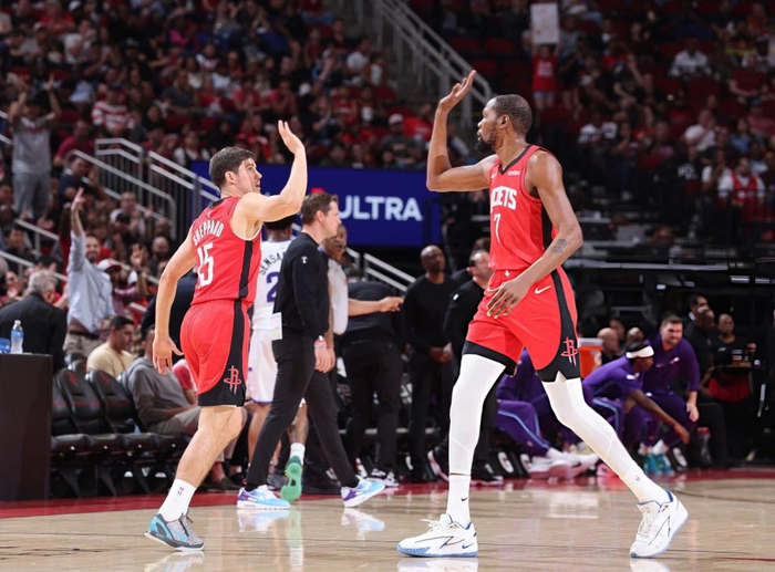 火箭森林狼瞄准湖人季后赛首轮对决