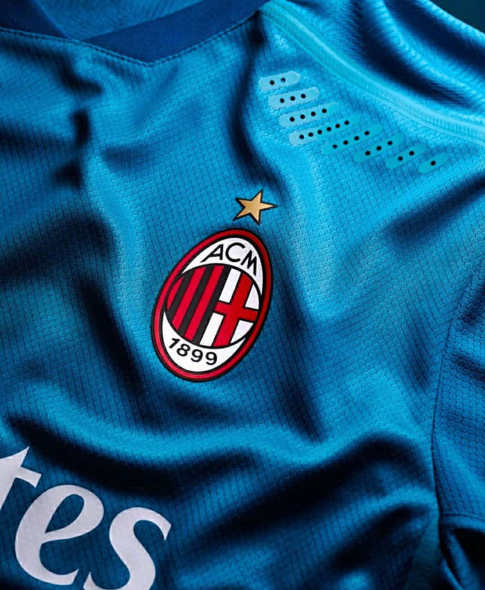 米兰球迷将参与训练课助力球队冲刺联赛