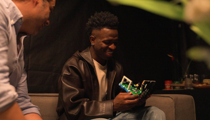 西班牙球星皇马巴萨双城记 世界杯广告拍摄成焦