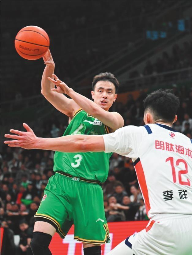 辽宁男篮六连胜赵继伟高效砍分进攻体系全面升